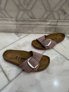 SOLD - Size 39 (women’s 8 / 8.5) Birkenstock Madrid Big Buckle Rose Pink